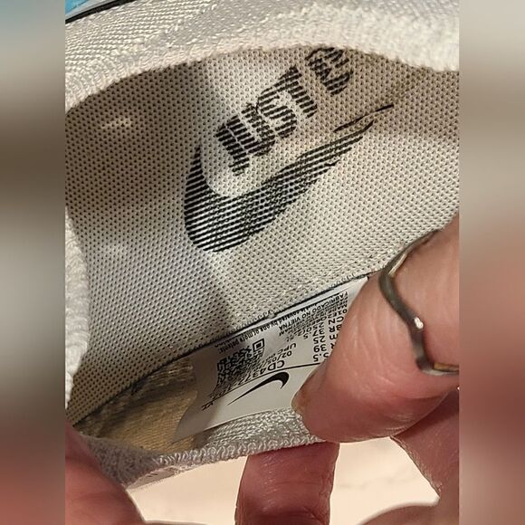 Nike Sneakers Women's React Infinity Run Flyknit White Ombre 2020 | 8 - Picture 9 of 12